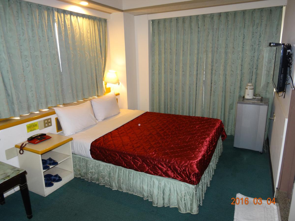 Jia Xin Hotel Chiayi City Exterior foto