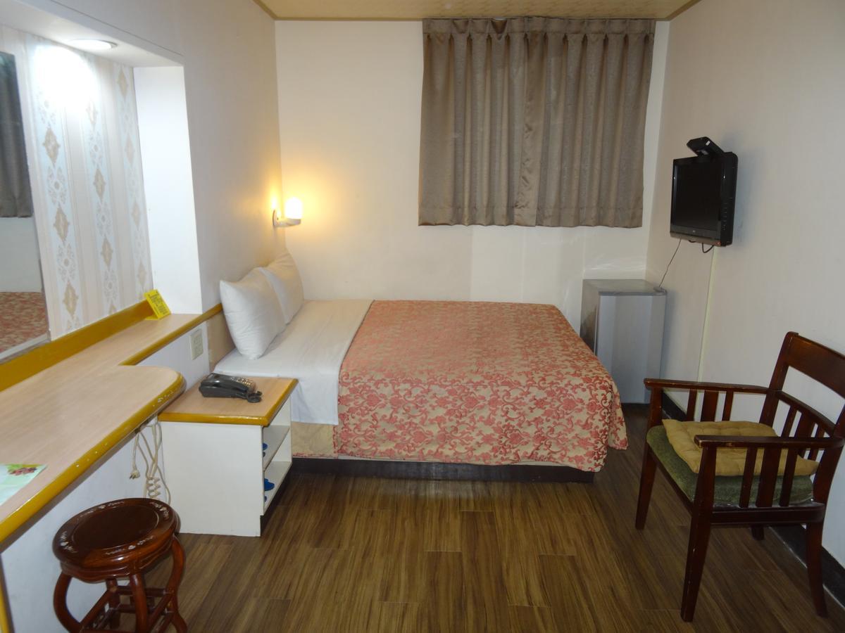 Jia Xin Hotel Chiayi City Exterior foto