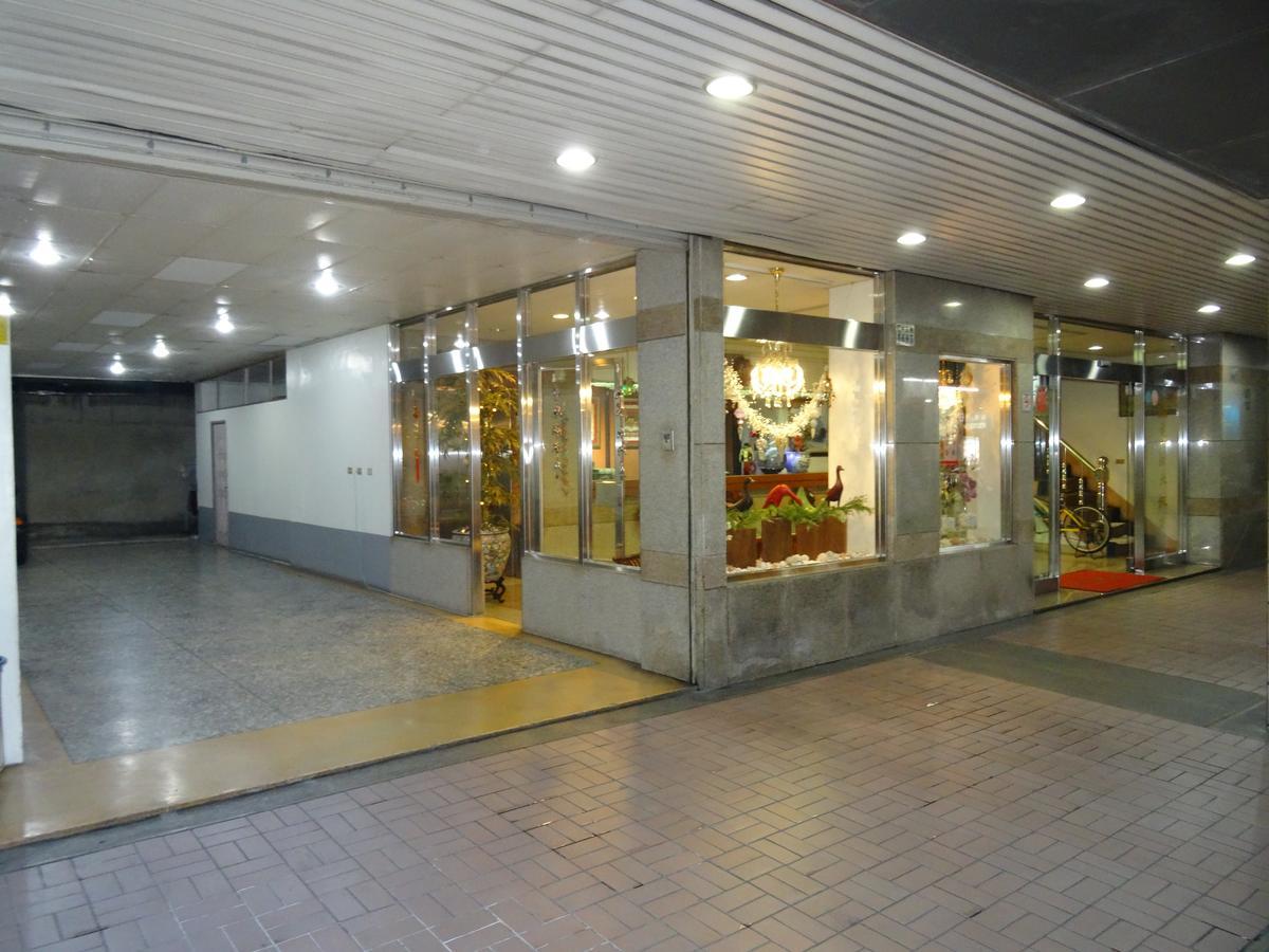 Jia Xin Hotel Chiayi City Exterior foto